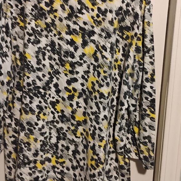 Ruby Rd Black and White Wrap Blouse Relaxed Fit - Picture 9 of 12